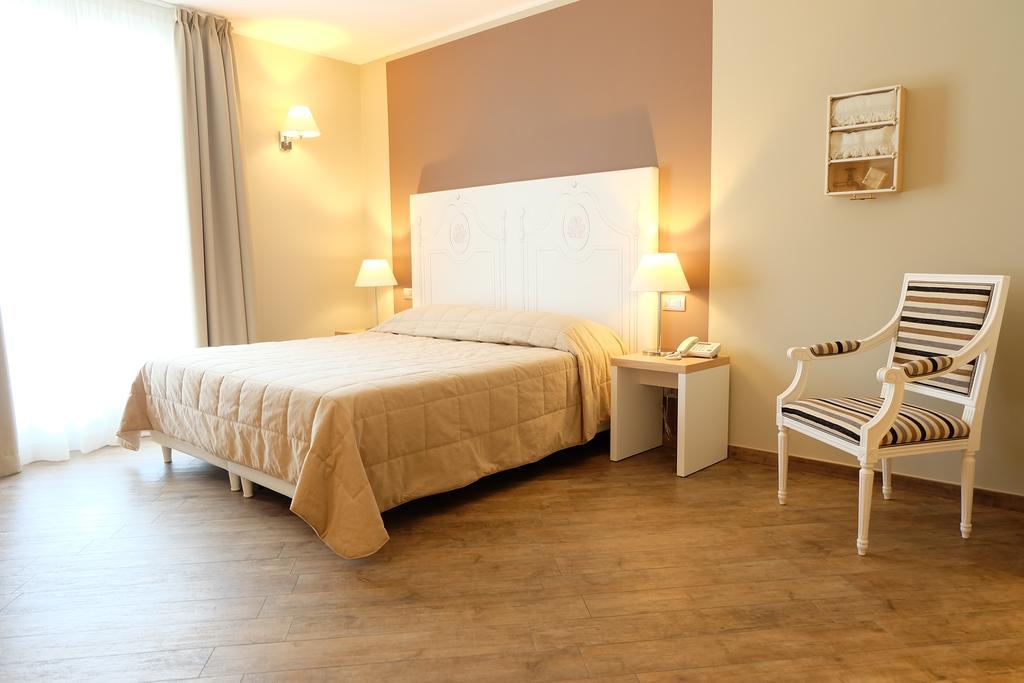 Hotel Monteverde Acqui Terme Dış mekan fotoğraf